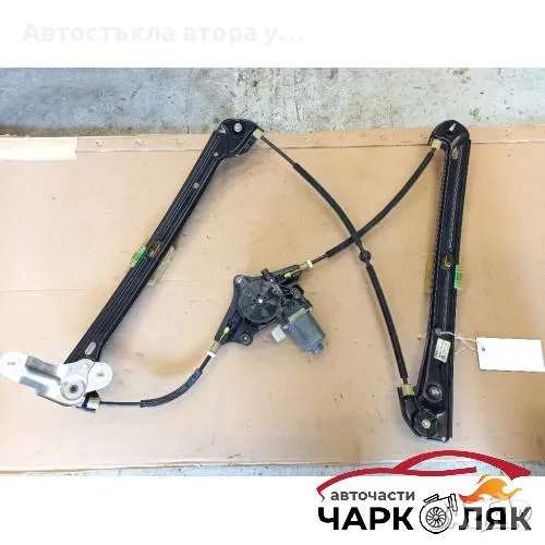 Ел машинка стъкло стъклоповдигач предна дясна Фолксваген Голф 7 4врати (ч), снимка 1