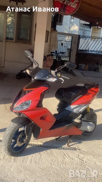 Скутер Aprilia 80 кубика с водно охлаждане, снимка 1