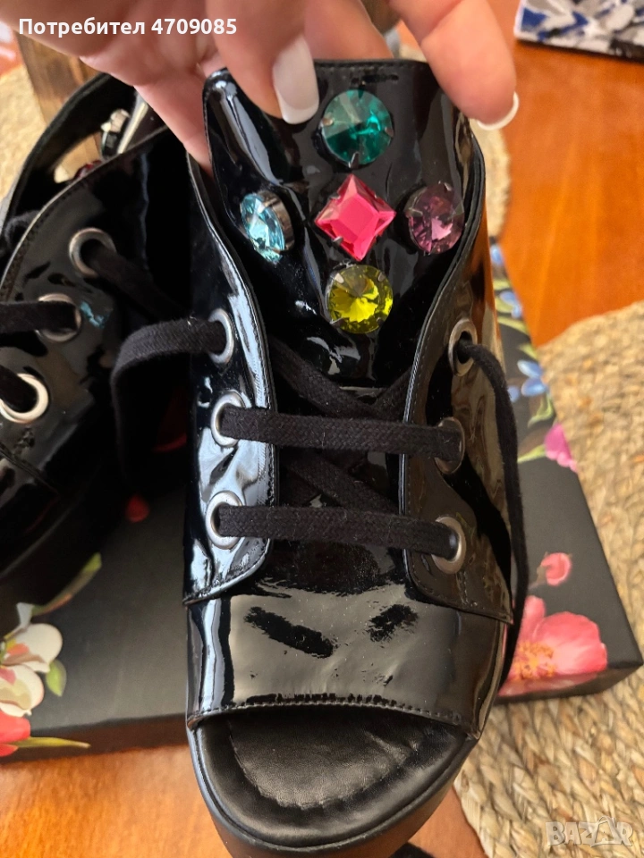 👠👠👠, снимка 1