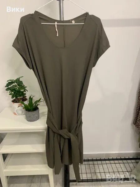 Рокля в размер М, снимка 1