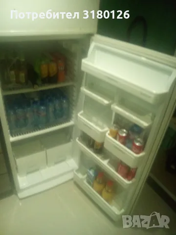 Продавам хладилник Ariston, снимка 2 - Хладилници - 47751150