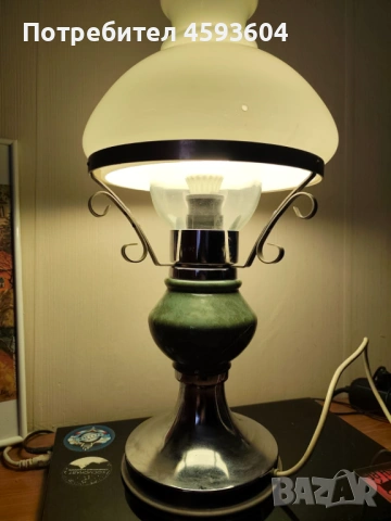 Красива ретро лампа за бюро или нощно шкафче, снимка 7 - Настолни лампи - 53962970