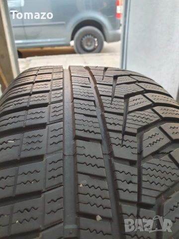 Зимни гуми Hankook - 205/50 R17, 93V, снимка 5 - Гуми и джанти - 51842389