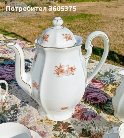 Стар порцеланов сервиз за кафе от Bohemia Чехословакия , снимка 2 - Други ценни предмети - 53101150