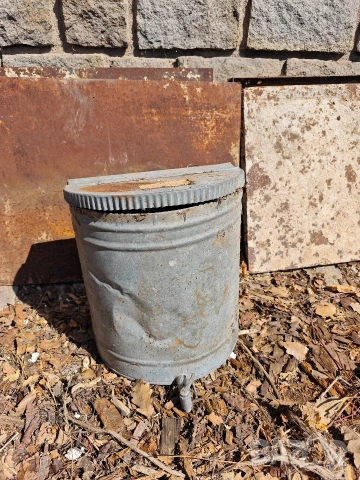 Продавам стара селска , външна мивка 