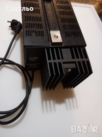 Лабораторно захранване Voltcraft 0-30V  1.2A, снимка 4 - Друга електроника - 50731137