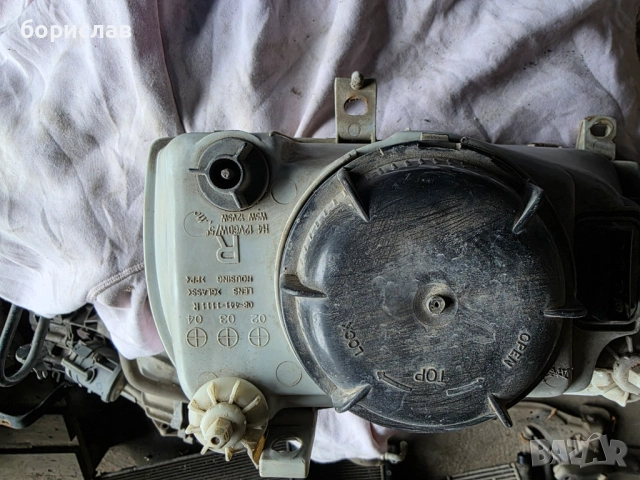 Десен фар за Фолксваген голф 3 , снимка 4 - Части - 52355828