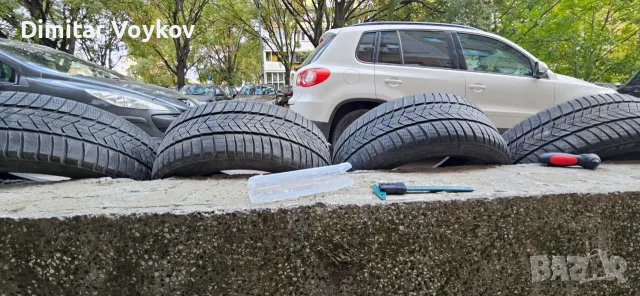 Зимни гуми 235/45 R18 , снимка 3 - Гуми и джанти - 56452106