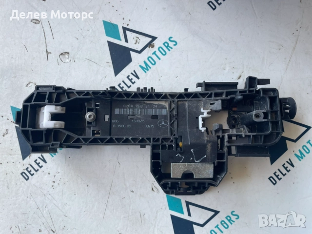 Основа за задна лява дръжка A2047602134 от Mercedes CLA 180 Sport двигател 270910, 1.6i 122 кс.