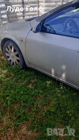 Нисан Примера 1.8 газ бензин , снимка 2 - Автомобили и джипове - 54309462