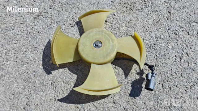 Вентилатор (мотор, перка) охлаждане климатик Honda CRV1 38616-PAA-A01, снимка 2 - Части - 49794673