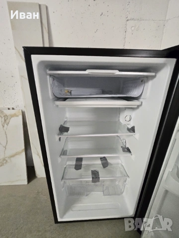 Хладилник Arielli ARS-121LNEDG Като нов не е ползван, снимка 6 - Хладилници - 54320357