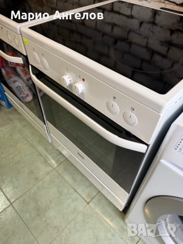 Готварска печка 60см Electrilux/voss Перфектна, снимка 2 - Печки, фурни - 54283824