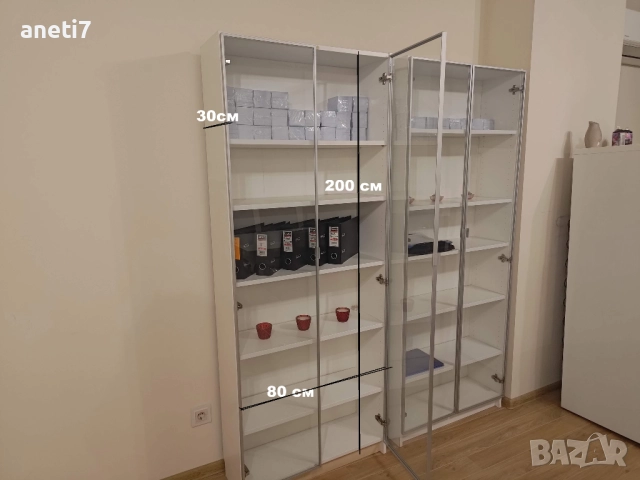 Бяла секция със стъклена врати 80см/30см/200см, от ИКЕА, 2 бр. В отлично състояние