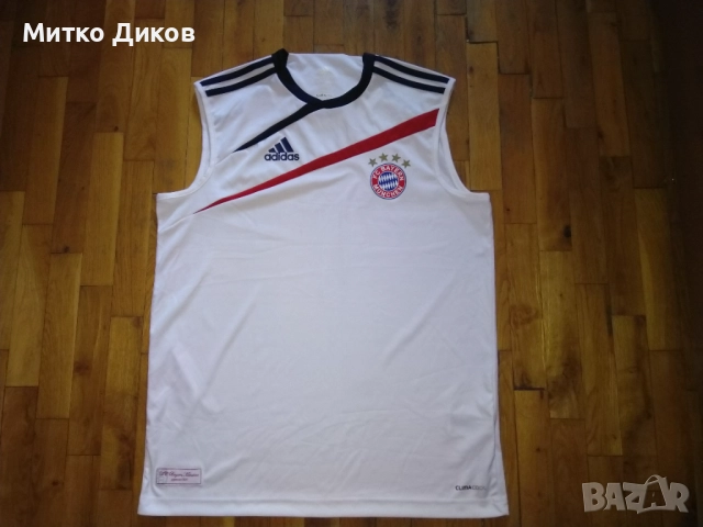 Байерн Мюнхен марков потник на Адидас размер М