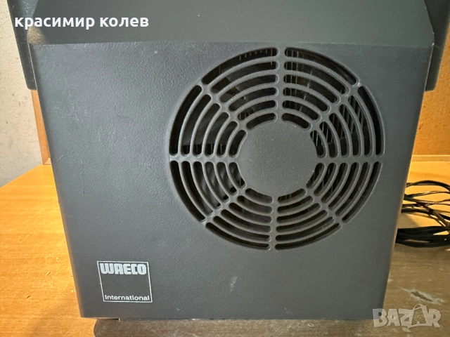 немска хладилна чанта "WAECO"/12 V/, снимка 2 - Хладилни чанти - 52315707