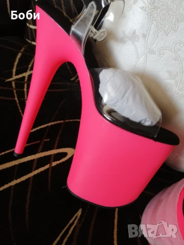 Pool Dance обувки Pleaser светещи на тъмно