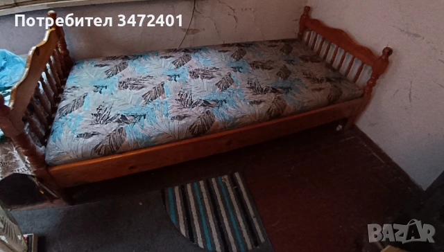 Дървено единично легло