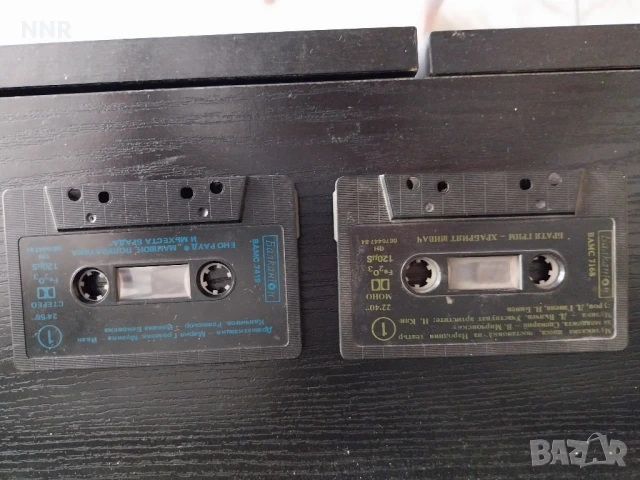 Аудиокасети с приказки - Храбрият шивач; Маншон, Полуобувка и Мъхеста брада, снимка 4 - Аудио касети - 51210354