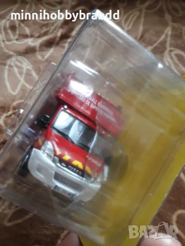 Mercedes 316 CDI Peugeot J5 Iveco Dayli 4x4 Renault Master Iveco Dayli 1.43 Scale Hachette, снимка 18 - Колекции - 50300547