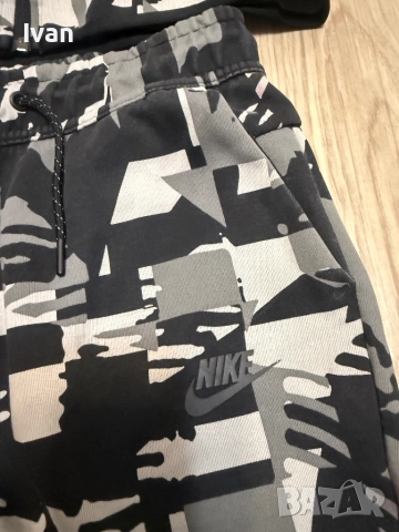Nike tech fleece camo, снимка 8 - Спортни дрехи, екипи - 52788101