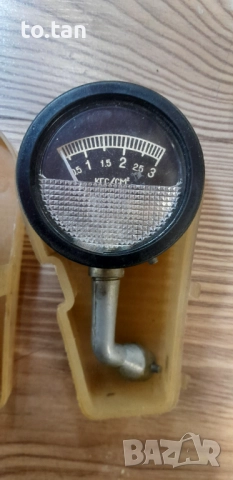 Ретро манометър