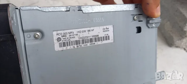 CD Player VW Golf V, снимка 2 - Части - 55967174