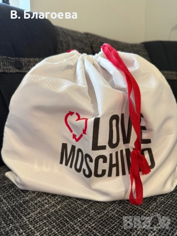  Оригинална дамска чанта Love Moschino , снимка 3 - Чанти - 51785780