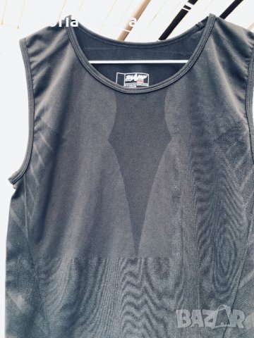 Много хубав спортен потник SHAMP CREATIVE FASHION SPEED , снимка 4 - Спортни дрехи, екипи - 29655753