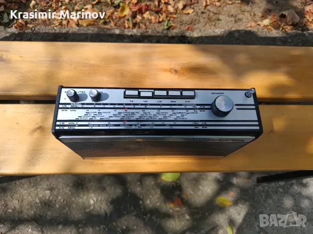Universum TR 982 Колекционерски транзистор., снимка 4 - Радиокасетофони, транзистори - 55969272