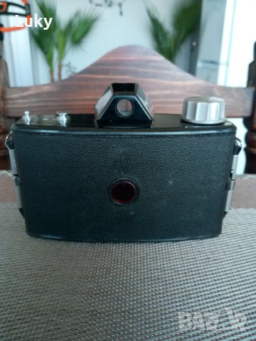 Продавам стари фотоапарати-2 броя.ФРГ(немски).Обявената цена е за двата., снимка 10 - Колекции - 42253764