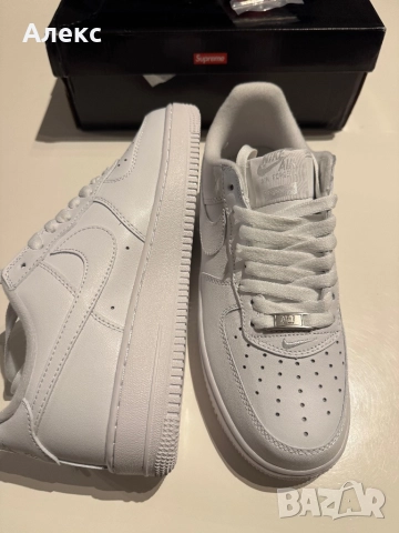 Nike Air Force 1 Low Supreme – бели, снимка 2 - Ежедневни обувки - 52092217