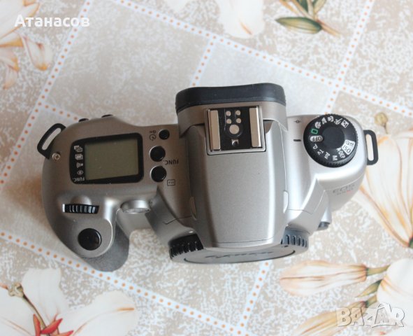 Canon EOS 3000N  като нов, снимка 2 - Фотоапарати - 40464089
