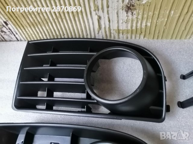 VW Golf V Решетки в предна броня халоген Голф 5 решетка, снимка 5 - Части - 34435371
