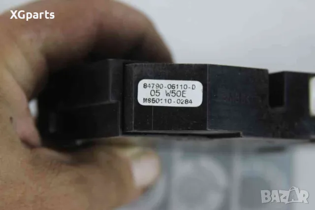 Бутон подгрев задно стъкло за Toyota Avensis T25 (2003-2008) 84790-05110-D, снимка 2 - Части - 48520999