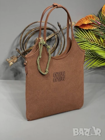 чанти Miu Miu , снимка 3 - Чанти - 50744429