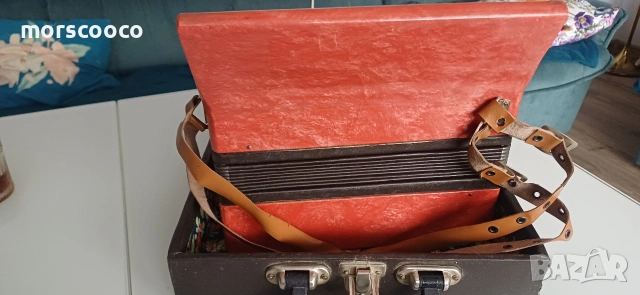 Рядък Руски детски акордеон -,,Крьiжачок "- 16 баса , снимка 5 - Акордеони - 53947999