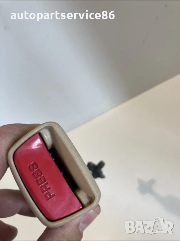 Закопчалка за преден ляв колан за Subaru Tribeca 3.0 V6 (2009) L869004 , снимка 2 - Части - 54227749