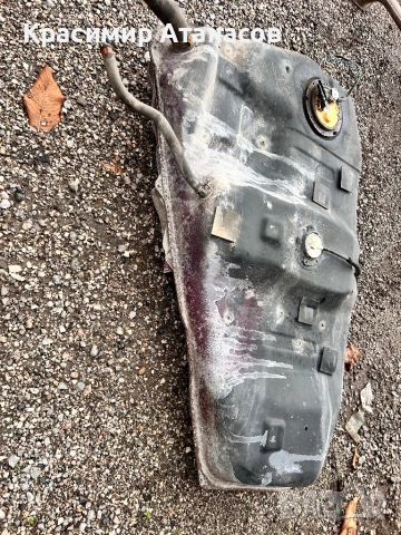 Резервоар за Тойота корола версо. 2004-2009г. Дизел , снимка 2 - Части - 52577291