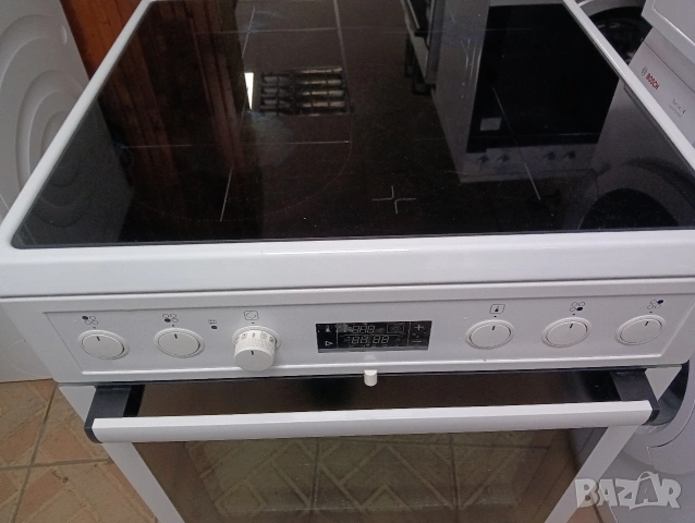 Свободно стояща печка с керамичен плот Gorenje с 2 години Гаранция!, снимка 8 - Печки, фурни - 53921287