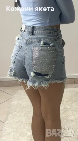 Страхотни къси дънкови панталонки с лъскав джоб с камъни, снимка 1