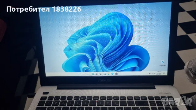 Лаптоп АСУС F555L, снимка 5 - Лаптопи за дома - 48803920