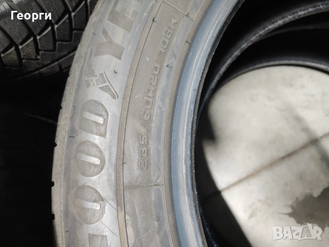 2бр.зимни гуми 235/60/20 Goodyear, снимка 4 - Гуми и джанти - 52415494