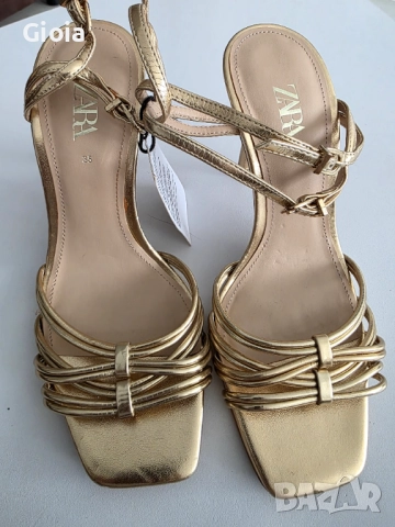 Zara златисти сандали