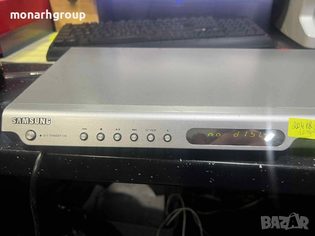 DVD плеър Samsung DVD-P355