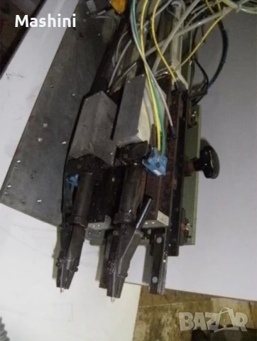 Автоматично двуглаво устройство за завиване на винтове Powasert