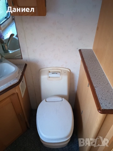 Каравана Elddis Avante 482 в перфектно състояние цена 6000€, снимка 18 - Каравани и кемпери - 53100641