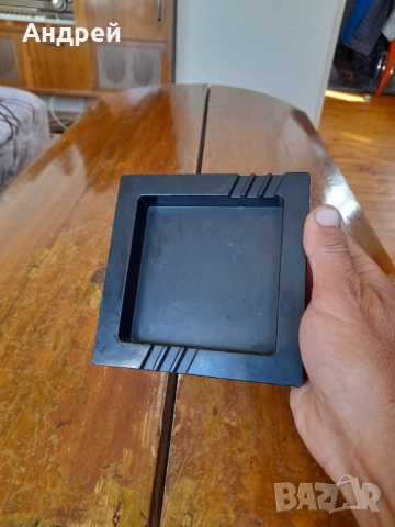 Стар пепелник Lucky Strike #2, снимка 4 - Други ценни предмети - 51911800