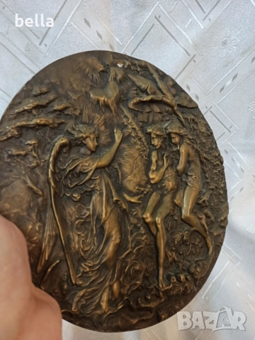 Антикварна масивна бронзова релефна плоча-барелеф изобразяваща Адам  Ева и Архангел Рафаел , снимка 7 - Антикварни и старинни предмети - 52859326