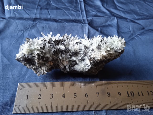 №30,Кварц,Кварцова друза ,BGminerals,, снимка 2 - Декорация за дома - 42655189